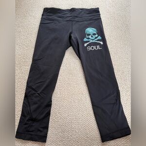 soul cycle retro legging (size 6)